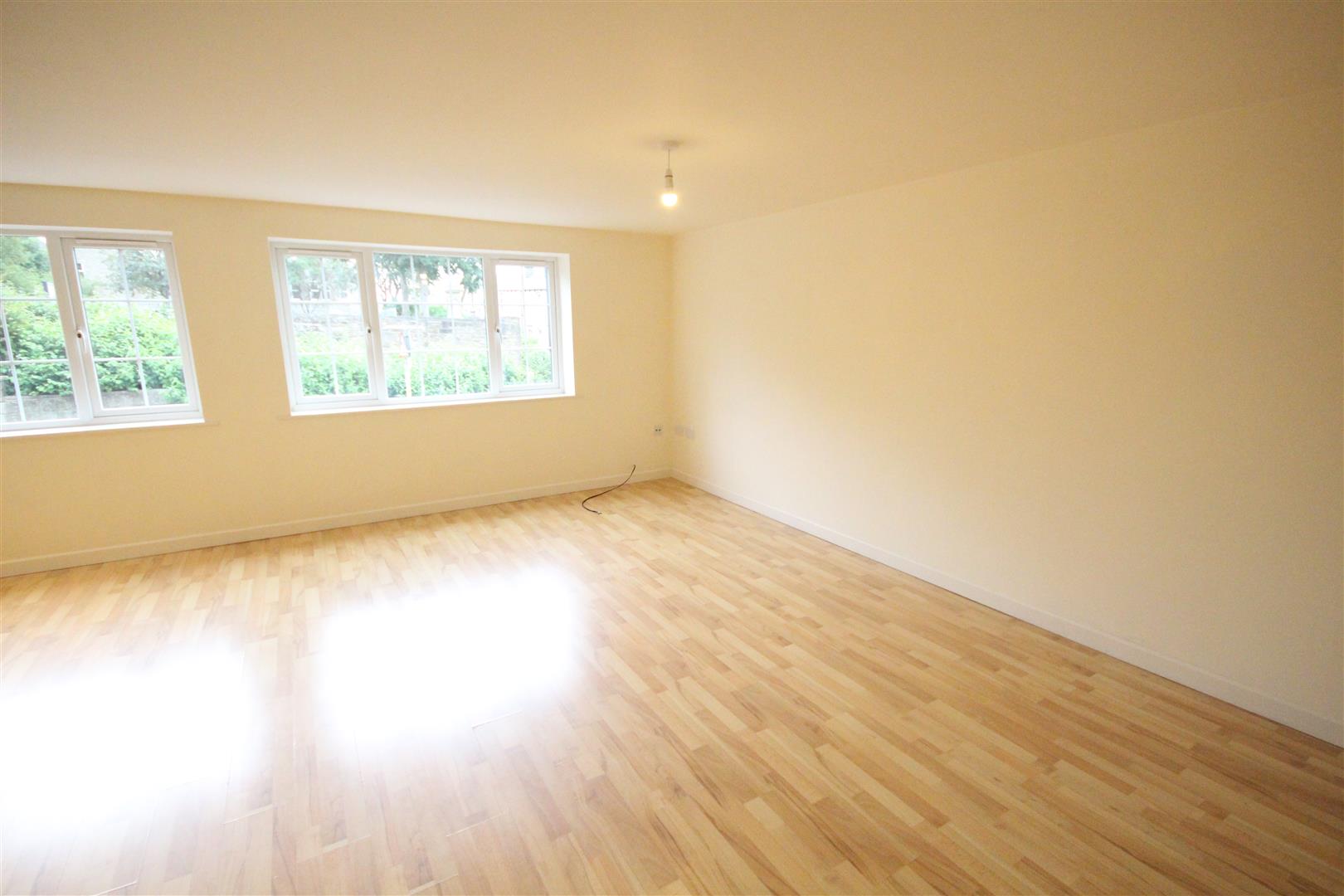 2 bedroom apartment SSTC in Colne - IMG_3448.jpg